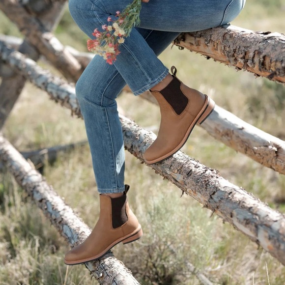 Nisolo Carmen Chelsea Boot size 9 fits 8.5 new in box. - Picture 1 of 16